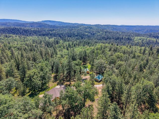 2399 Campo Flores Ln, West Point, CA 95255