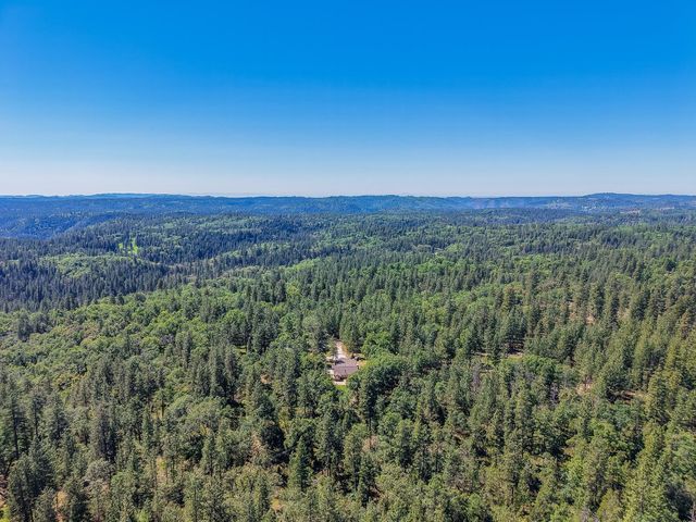 2399 Campo Flores Ln, West Point, CA 95255