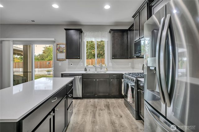 963 Bondgard Avenue, Enumclaw, WA 98022