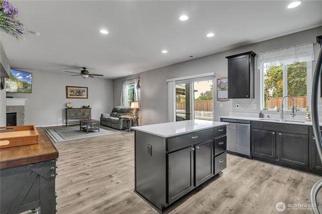 963 Bondgard Avenue, Enumclaw, WA 98022