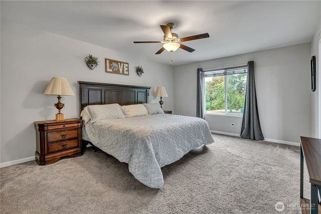 963 Bondgard Avenue, Enumclaw, WA 98022