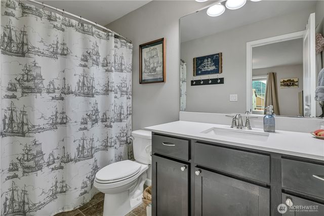 963 Bondgard Avenue, Enumclaw, WA 98022