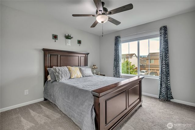 963 Bondgard Avenue, Enumclaw, WA 98022