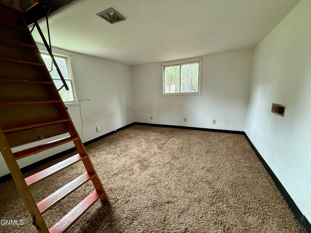 501 Cascade Street, Wolf Point, MT 59201 photo 11