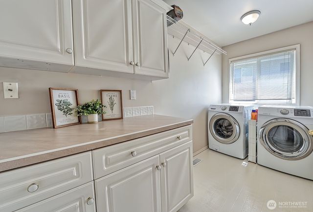 8091 Kispiox Road, Blaine, WA 98230