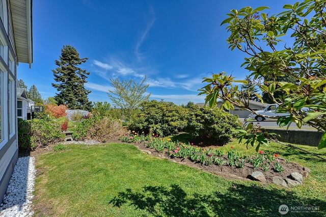 8091 Kispiox Road, Blaine, WA 98230