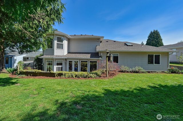 8091 Kispiox Road, Blaine, WA 98230