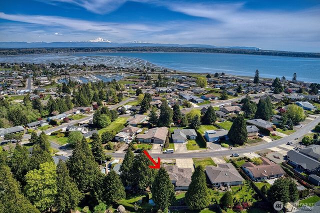 8091 Kispiox Road, Blaine, WA 98230