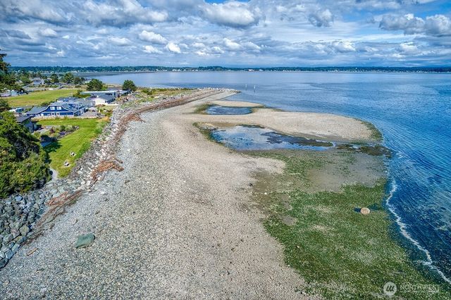 8091 Kispiox Road, Blaine, WA 98230