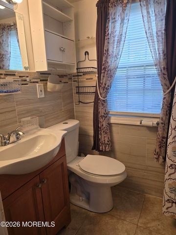 17 Birchwood Drive, Cliffwood, NJ 07735