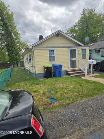 17 Birchwood Drive, Cliffwood, NJ 07735