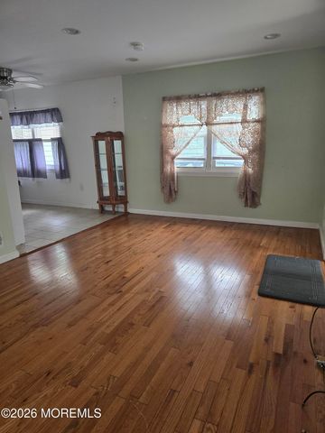 17 Birchwood Drive, Cliffwood, NJ 07735