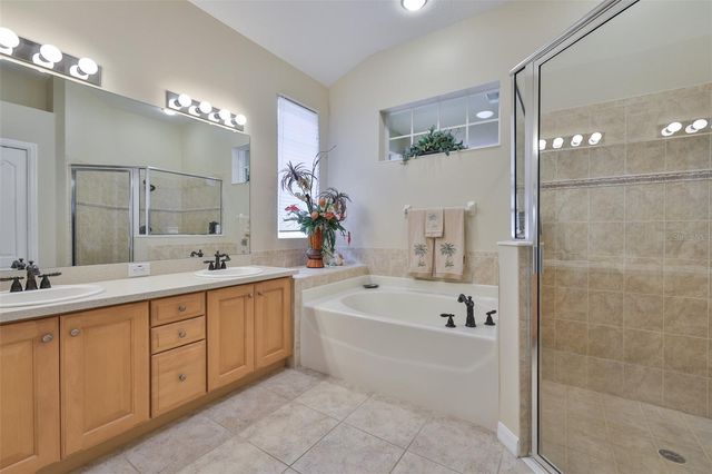 1118 EMERALD DUNES DRIVE, Sun City Center, FL 33573