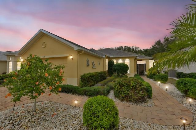 1118 EMERALD DUNES DRIVE, Sun City Center, FL 33573