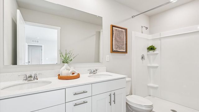 2224 SE Morningdew Drive, West Des Moines, IA 50265