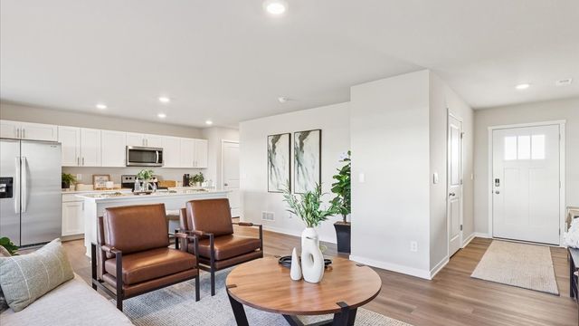 2224 SE Morningdew Drive, West Des Moines, IA 50265