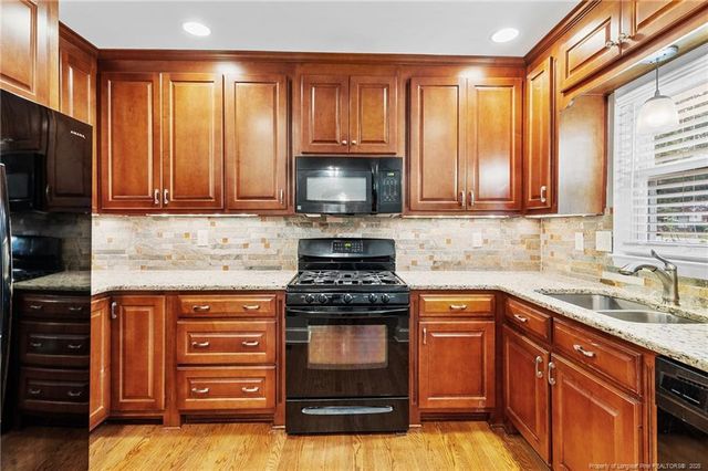 936 McKimmon Road, Fayetteville, NC 28303