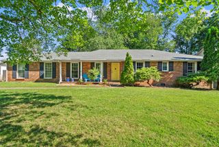 1534 Armistead Dr, Clarksville, TN 37042