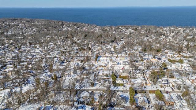 40 Hawthorne Road, Rocky Point, NY 11778