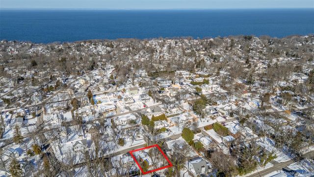 40 Hawthorne Road, Rocky Point, NY 11778