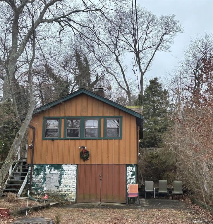 40 Hawthorne Road, Rocky Point, NY 11778