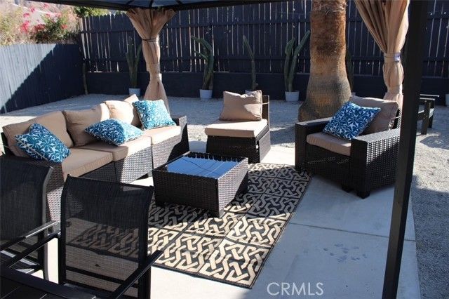 53130 Avenida Mendoza, La Quinta, CA 92253