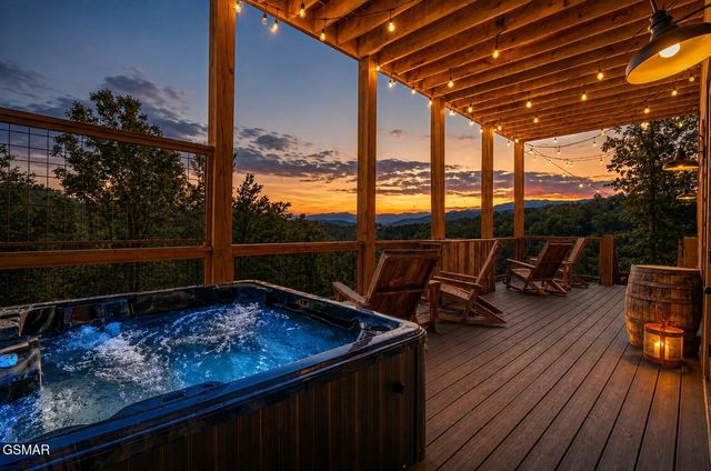 2943 Lightning Strike Drive, Sevierville, TN 37862