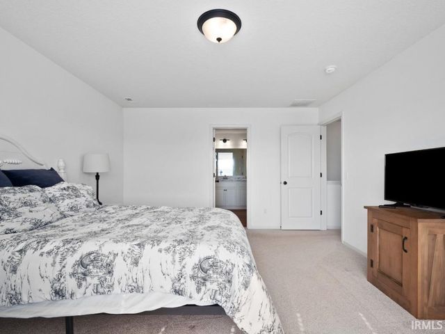 13071 Slash Pass, Fort Wayne, IN 46818