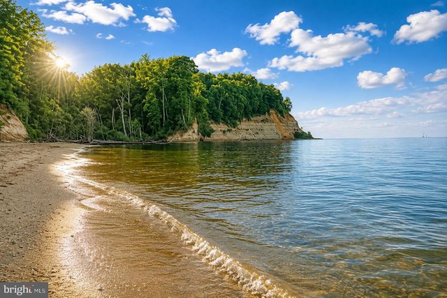 191 WOODBINE DR, Colonial Beach, VA 22443