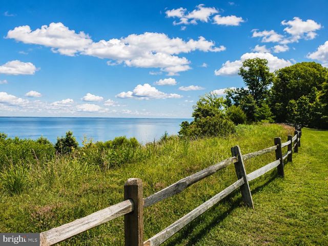 191 WOODBINE DR, Colonial Beach, VA 22443
