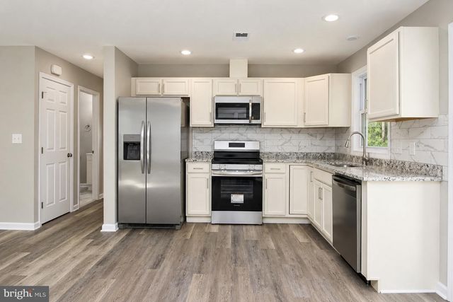 191 WOODBINE DR, Colonial Beach, VA 22443