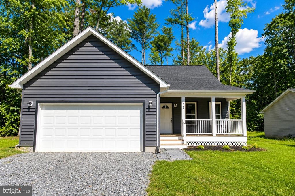 191 WOODBINE DR, Colonial Beach, VA 22443