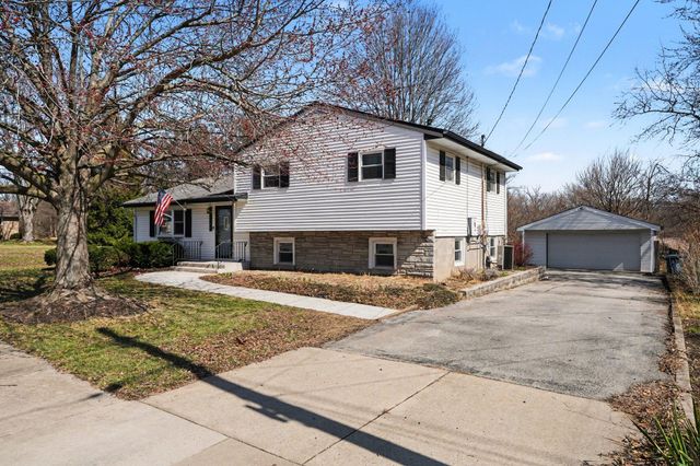 1904 Sherman Street, Schererville, IN 46375