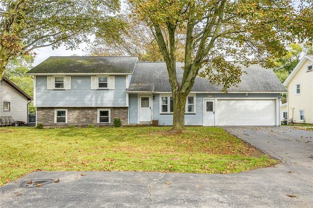 652 Elmgrove Road, Gates, NY 14606
