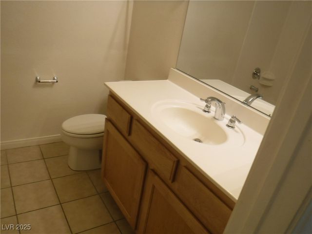 50 East Serene Avenue 204, Las Vegas, NV 89123