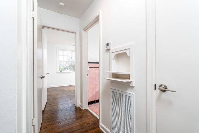 2212 Riverside Dr, Nashville, TN 37216