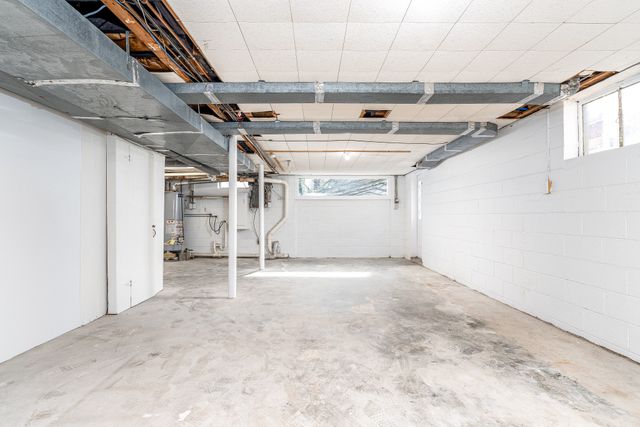 2212 Riverside Dr, Nashville, TN 37216