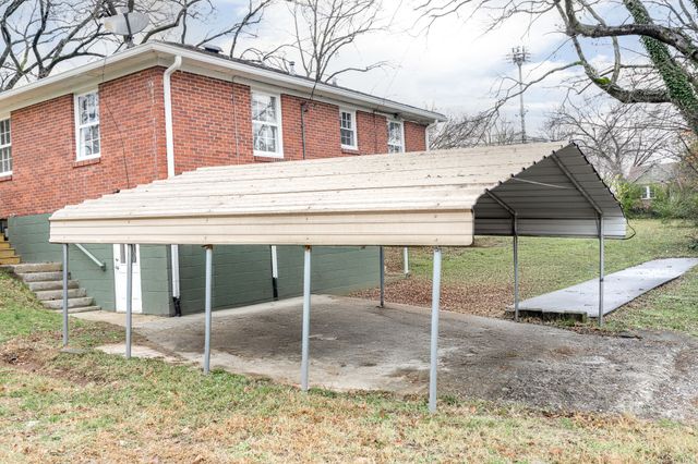 2212 Riverside Dr, Nashville, TN 37216