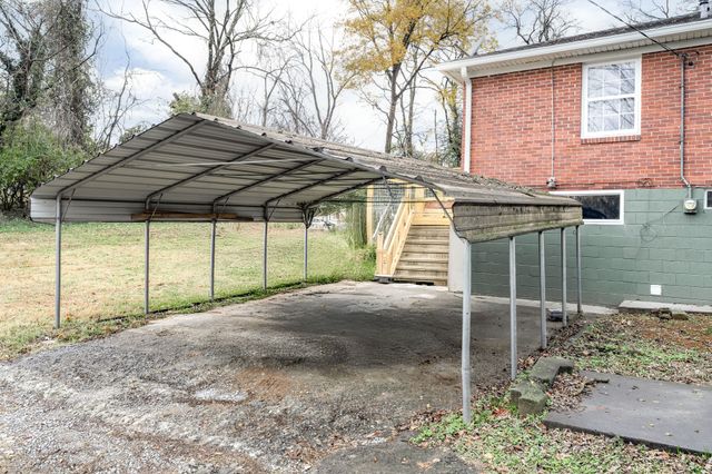 2212 Riverside Dr, Nashville, TN 37216