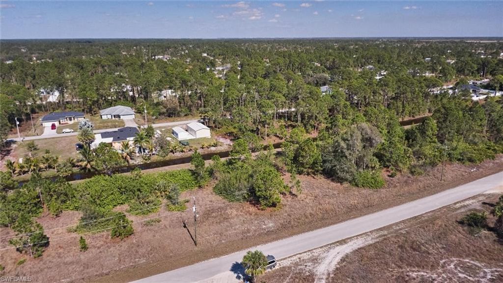 1025 Winters ST E, LEHIGH ACRES, FL 33974 — photo 4