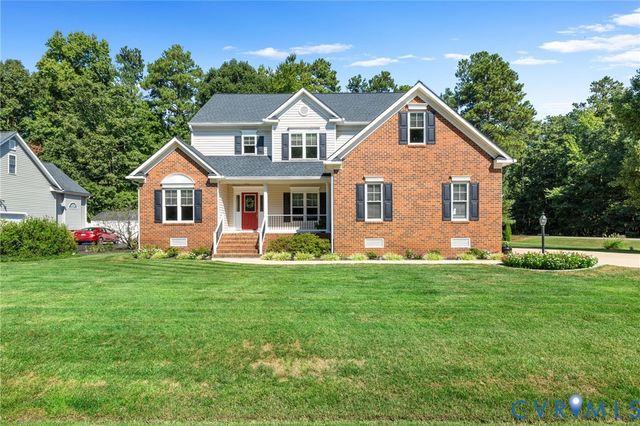 554 Greymont Ln, Chester, VA 23836
