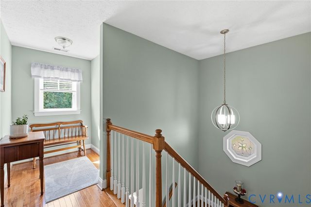 554 Greymont Ln, Chester, VA 23836