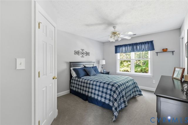 554 Greymont Ln, Chester, VA 23836