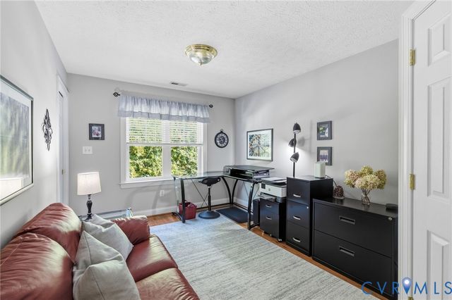 554 Greymont Ln, Chester, VA 23836