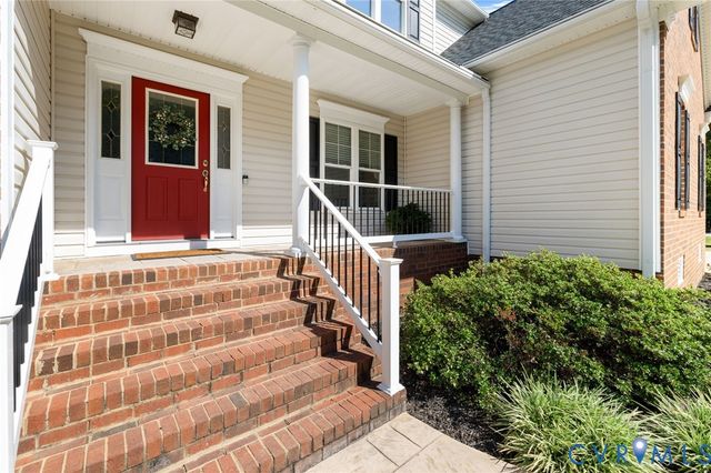 554 Greymont Ln, Chester, VA 23836