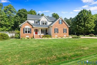 554 Greymont Ln, Chester, VA 23836