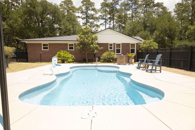 210 Jasmine Drive, Walterboro, SC 29488