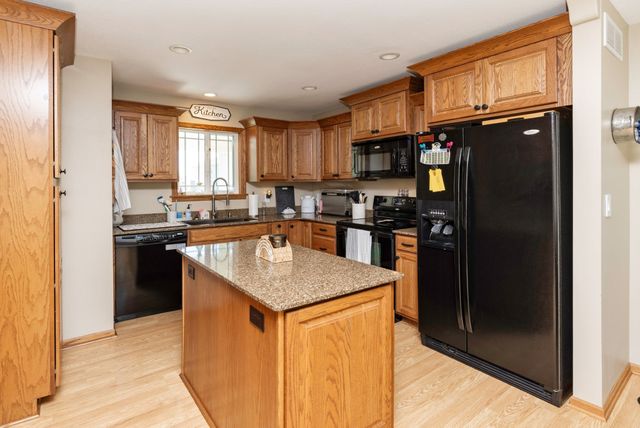 2828 SW White Birch Drive, Ankeny, IA 50023