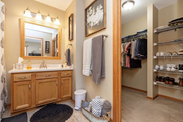 2828 SW White Birch Drive, Ankeny, IA 50023