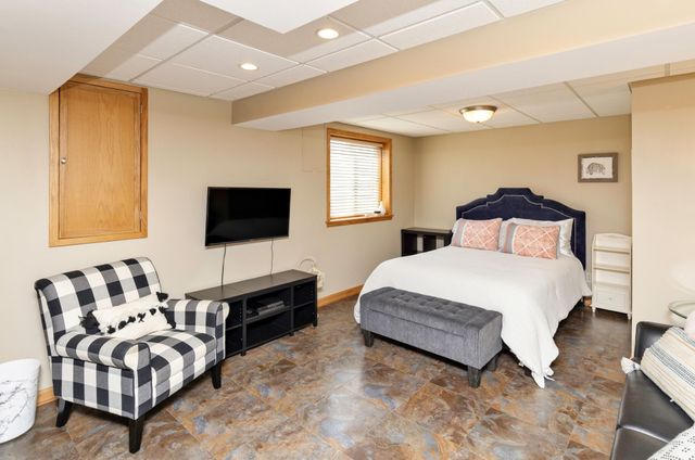 2828 SW White Birch Drive, Ankeny, IA 50023